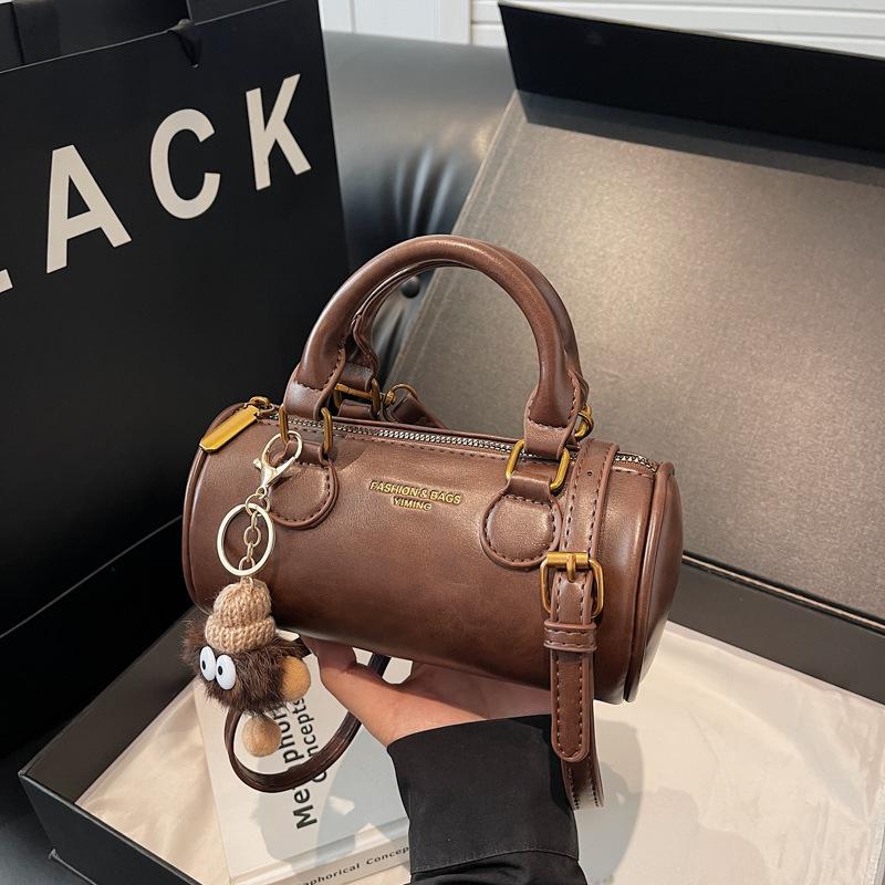 Maillard retro portable pillow bag women's 2025 new autumn and winter high-end niche design crossbody shoulder bag