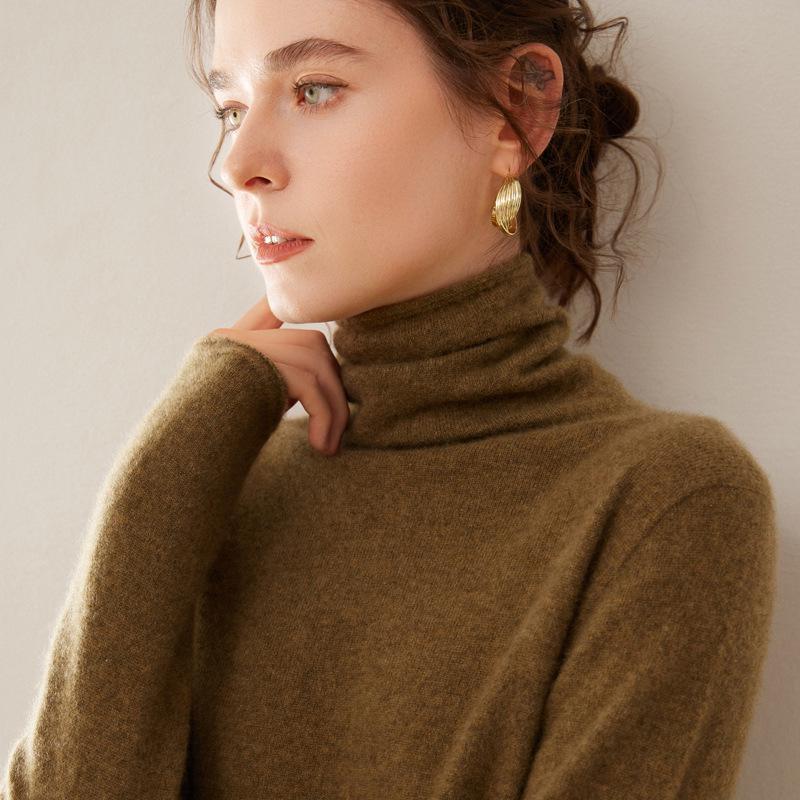 Women's Soft Cashmere Turtleneck Sweater - Stylish and Comfortable Knitwear for Fall and Winter