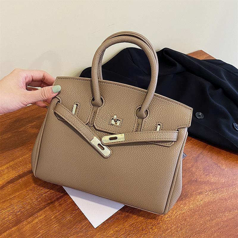 New Fashionable Lychee Pattern Lock Platinum Bag Portable Shoulder Oblique Span Women's Bag