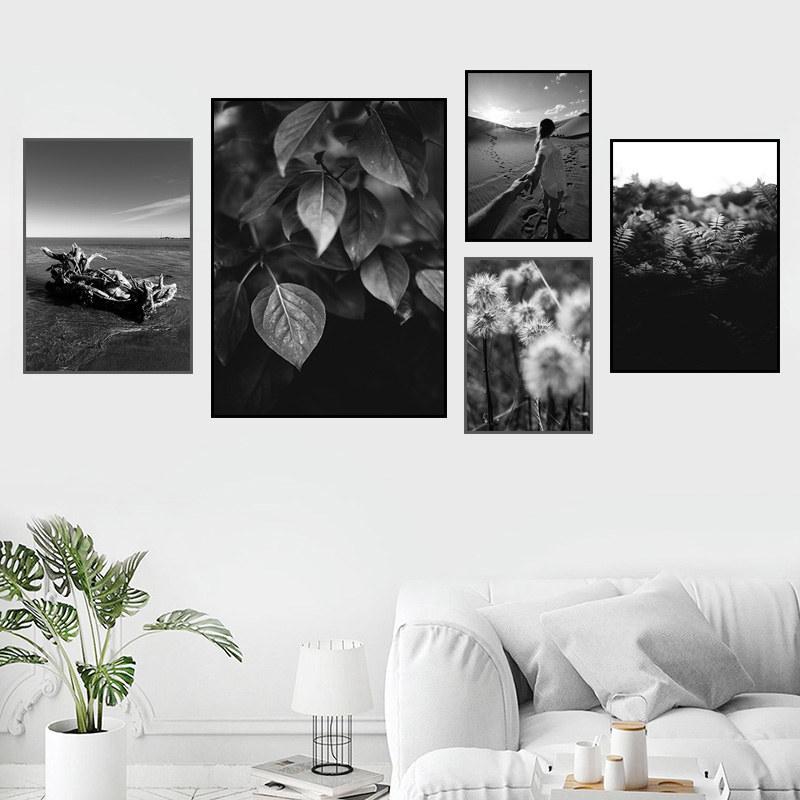Holding Hands Couple Art Prints Poster Black White Seaside Scenery Picture Beautiful Dandelion Flower Wall Decor HD0117