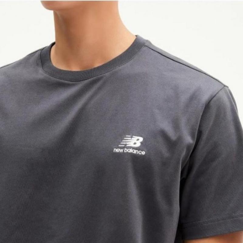 New Balance ShorT Sleeve T shirT Nbnegco201