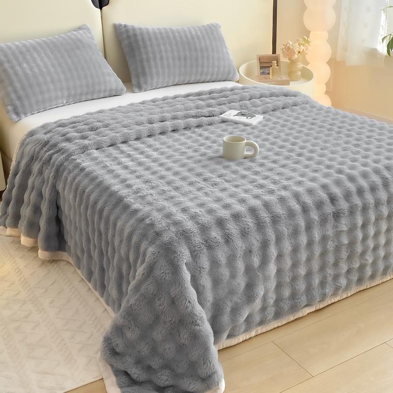 Plush Rabbit-Bed 3-Piece Set: Solid Color Duvet Cover & Rounded Corner Bed Sheet