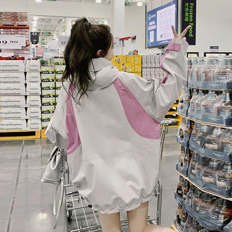 

Трендовая женская ветровка в стиле пэчворк с цветными блоками, весна/осень 2025, повседневный тренч с капюшоном M (85-130kg) розовый/серый