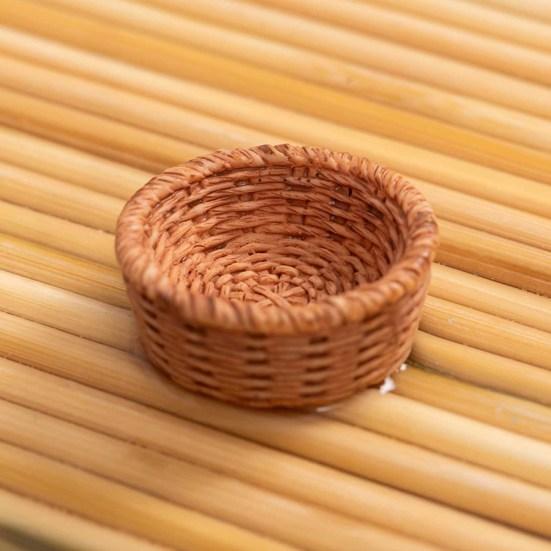 5 Pcs Mini Resin Rattan Basket Miniature Storage Holder Realistic Simulation Basket Dollhouse Accessories for Crafts Dollhouse Fairy Garden Decor