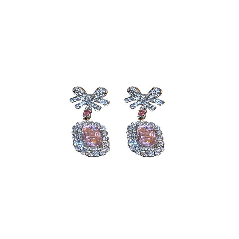 European Rhinestone Flower Earring & Necklace Set: Luxury Geometric Design for Women