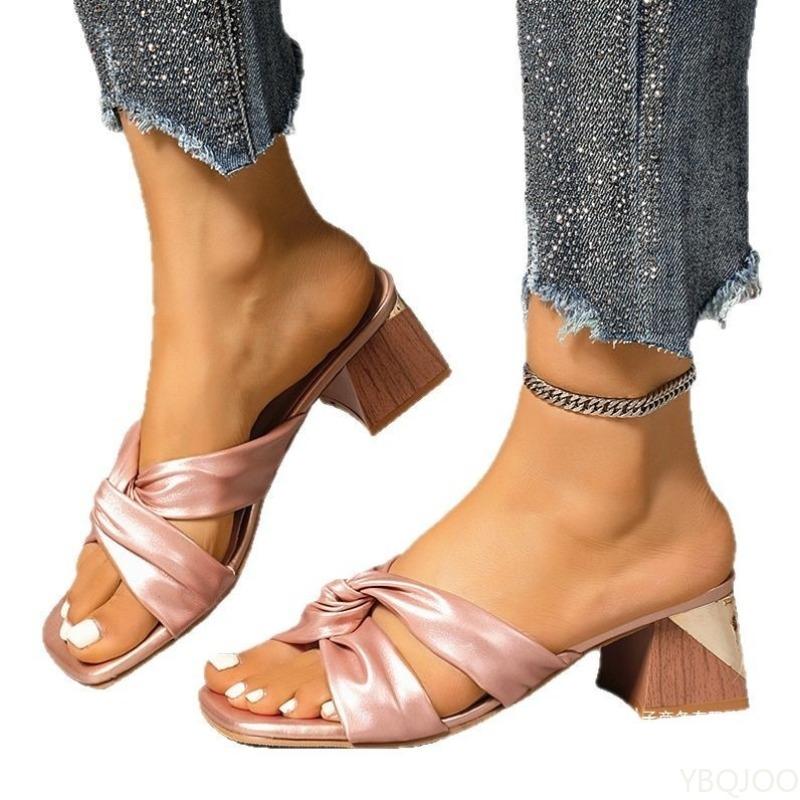 2026 New Summer Women's Fashionable Versatile Square Head Heels Sandals Open-toe Women's Casual Comfortable Fish Mouth Slippers