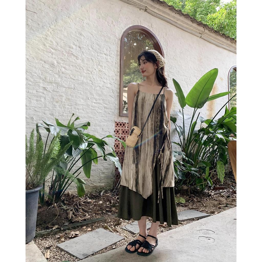 Tie-Dye-Stil falsches Zweiteiler-Latzkleid Damen Sommer Neues Design Locker und dünn Kleid