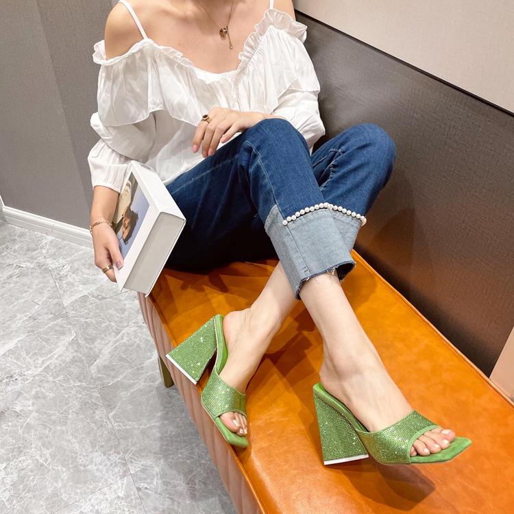 Fashion Eilyken Summer CRYSTAL Triangle Thick Heel Slippers Sexy Street Woman Square Toes Dress Party Shoes Size 35-41