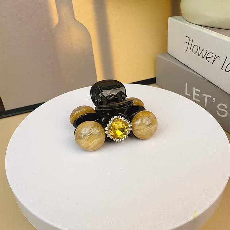 

2025 Luxury Rhinestone Pearl Princess Side Claw Clip for Women s Autumn/Winter Hairstyle