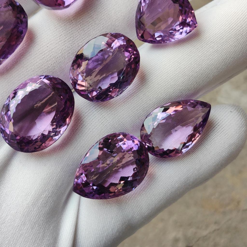 Natural Loose Amethyst Cut Stone Lot, Amethyst Faceted Gemstone Lot, 10 To 20 Carat Average Size Amethyst Mix Shape Lot.
