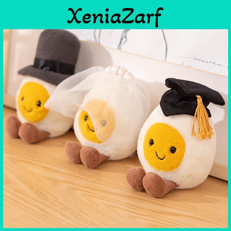 Niedliches Plüsch-Ei mit Kochmütze als Abschlussgeschenk für Freunde und Klassenkameraden