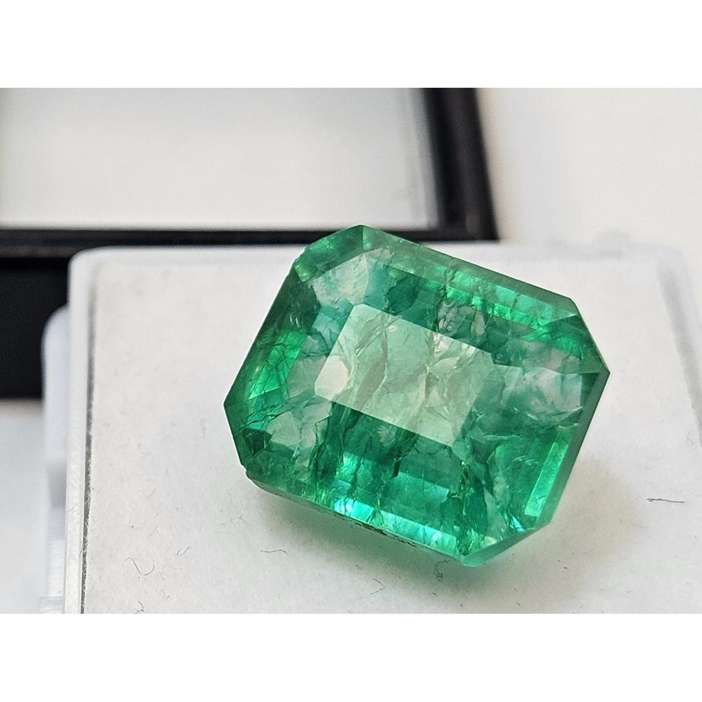 Green Colombian Emerald 9-10 Ct Emerald Cut Beautiful Certified Loose Gemstone