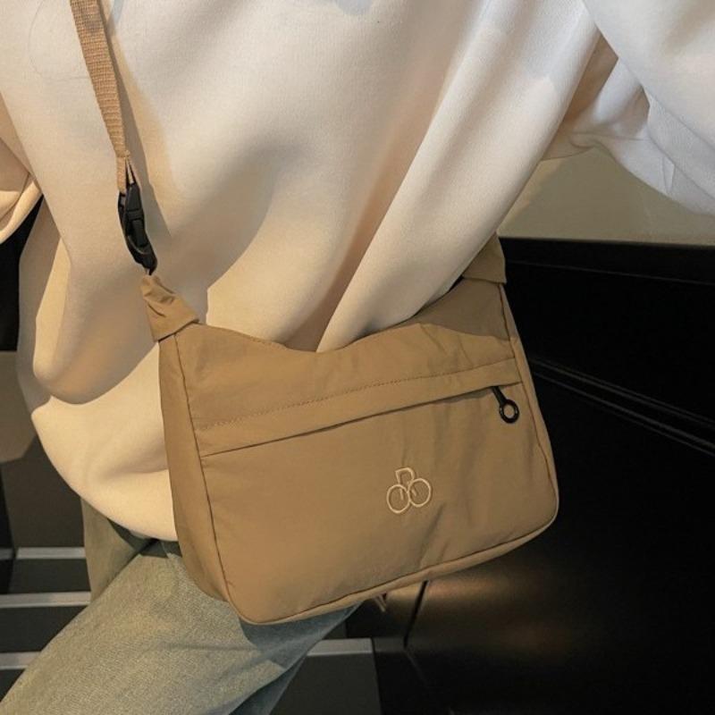 New nylon shoulder bag commuter small square bag lightweight and versatile student messenger bag simple tote bag women's bag