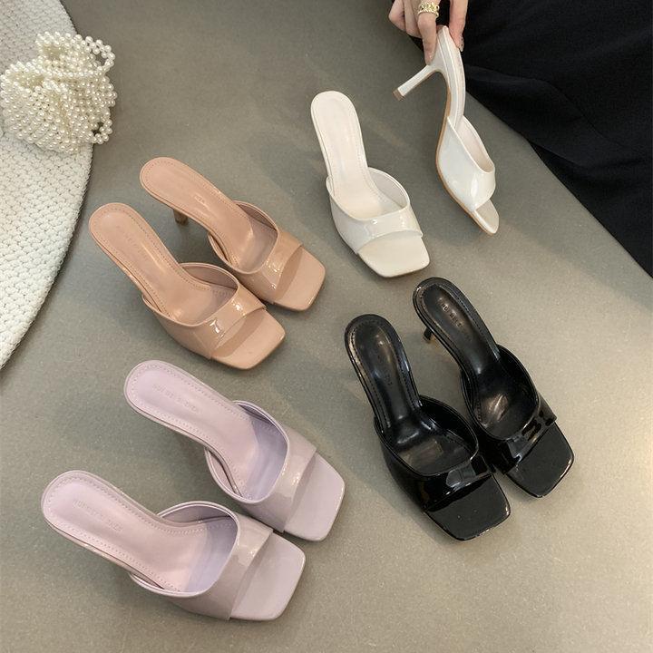 

Patent leather high-heeled cool slippers women s summer 2025 new versatile stiletto square head sexy outer stiletto one-word slippers 40 верблюд