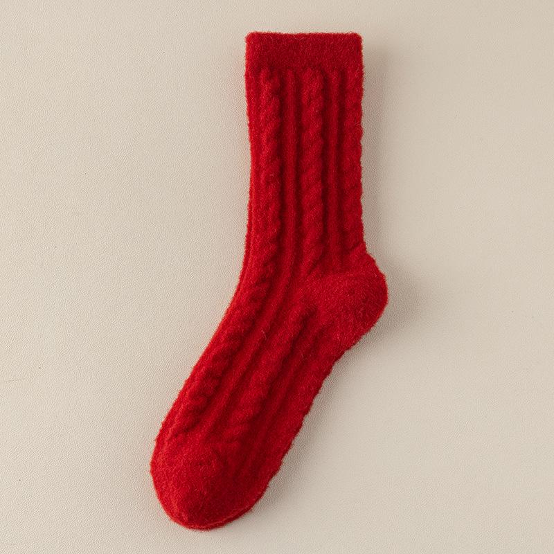 Women's Striped Red Mid-Calf Socks: Thick Warm Mink Velvet for Autumn & Winter