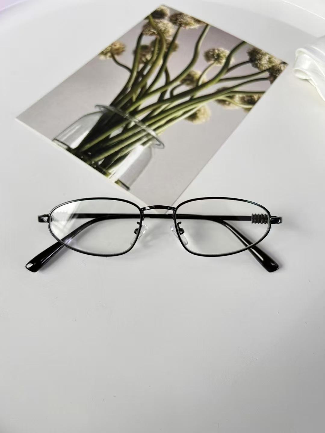 

Fashion Style Women Sun Glasses Rectangle Shape Uv Protection Female Sunglasses Driving Travelling Sunglasses Women