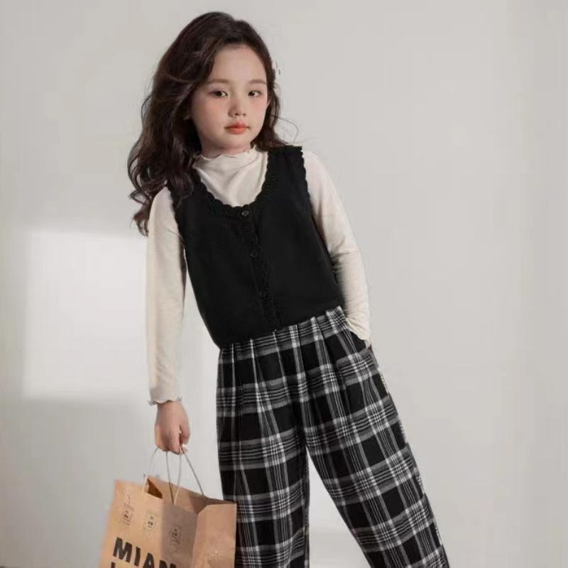 Korean Style Chic Cardigan: Casual Round Neck Vest for Girls & Parent-Child Wear