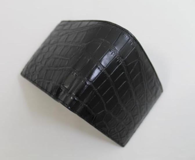 [High-end Kimono Store] [Bi-fold Wallet] Authentic Crocodile Leather Wallet, Double-Sided, Black Matte Finish, Made by Henlon