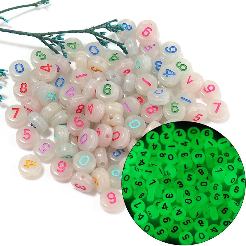 Akryl Lysande Bokstavs- & Sifferpärlor, 4x7mm, Hjärta- & Månformer, Blandade Färger, Lösa Pärlor för DIY-pyssel.