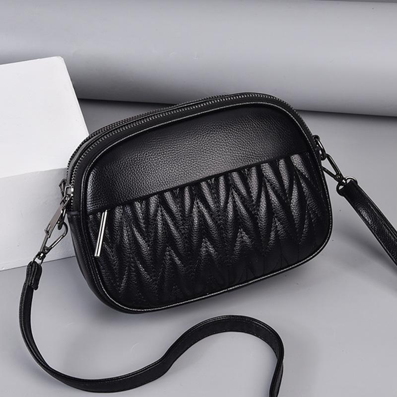 Women's Bag New Trend Messenger Bag Simple Shoulder Bag Korean Version Soft Leather Mother's Mobile Phone Bag Shoulder Bag CLE