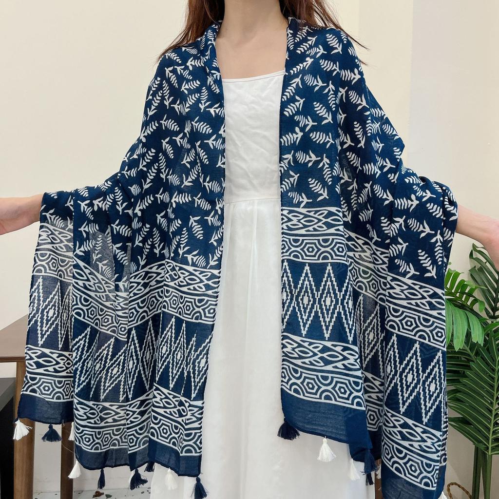 Breathable Lovely Floral Polyester Soft Scarf Boho Chic Tassel Shawl Women Perfect for Travel & Casual Muslim Hijab 180*90Cm