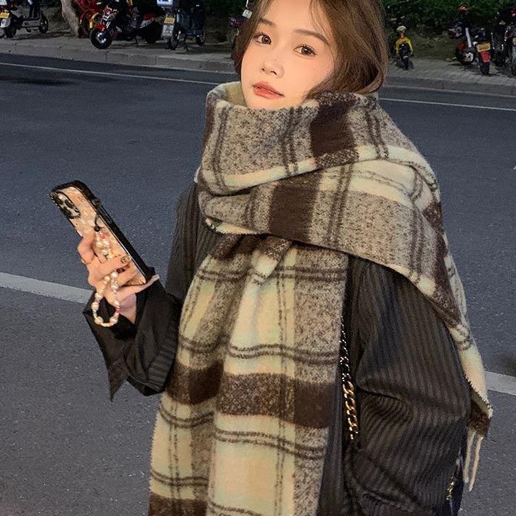 Autumn and winter new Maillard premium plaid scarf shawl retro plaid Xiaohongshu scarf