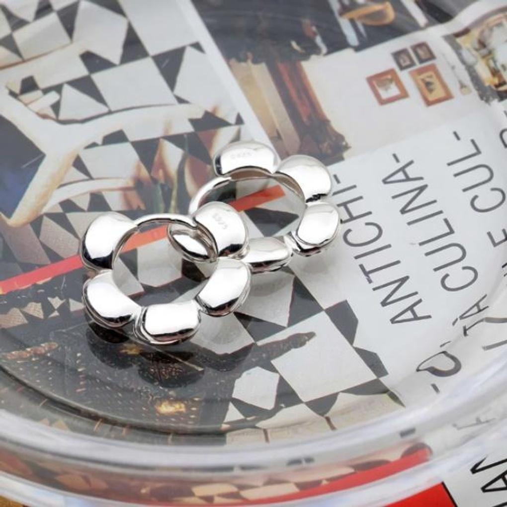 Women's Accessories Round 5-Petal One-Touch Earrings