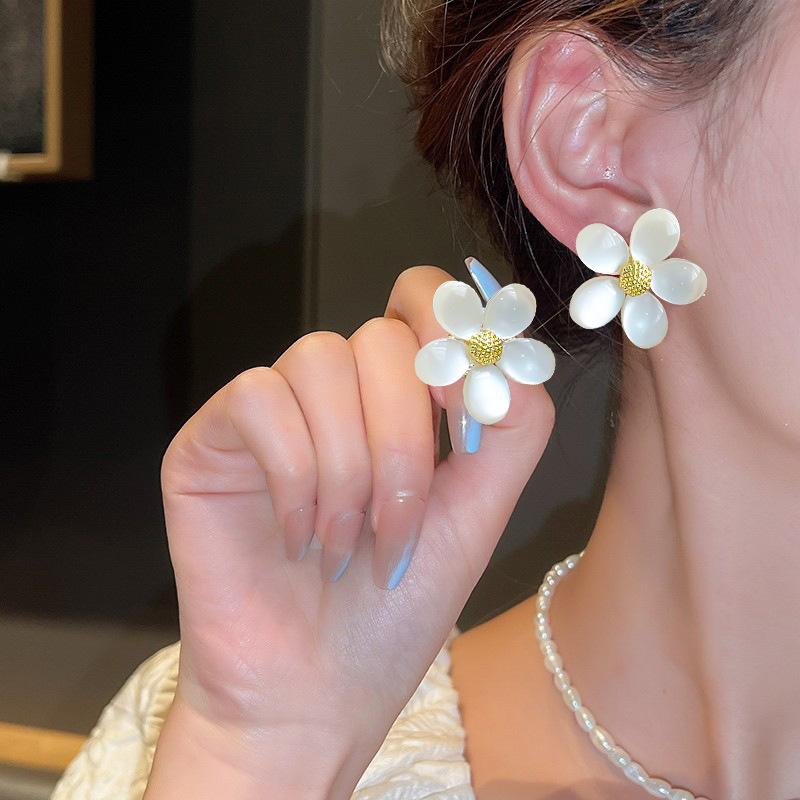 111 silver needle opal petal stud earrings female super fairy sweet temperament flower earrings simple and versatile retro earrings 925 silver needle