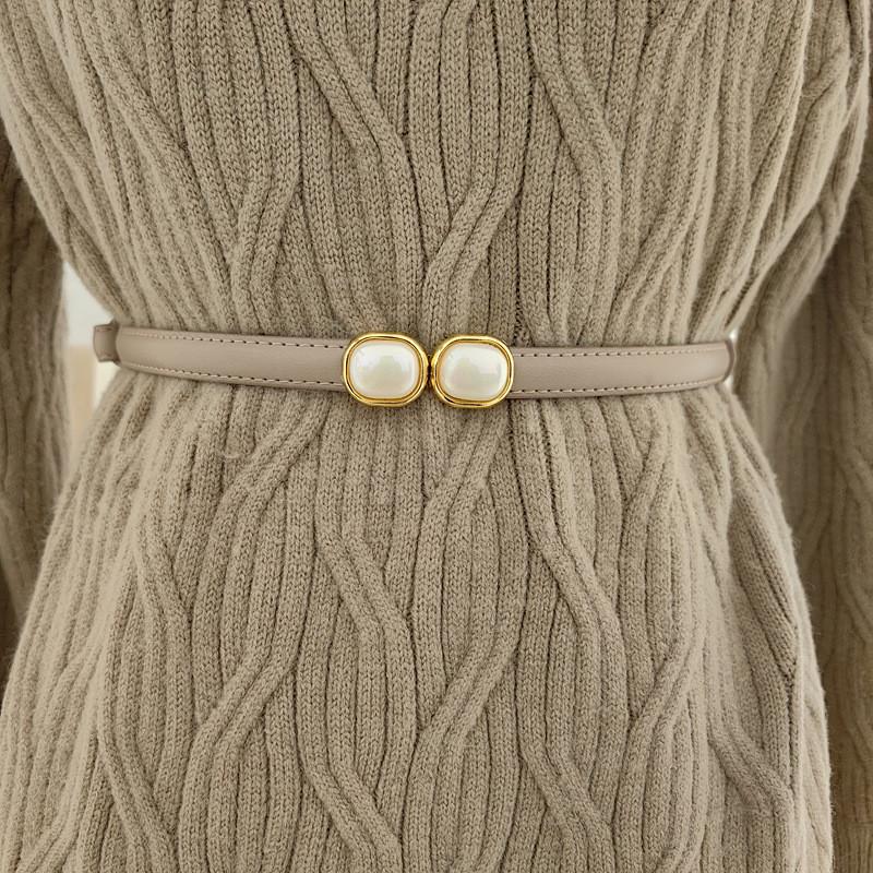 Fashionable Women Leather Belt With Pearl Metal Buckle For Office Gift Weekend