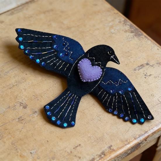 Raven Sewing Bag Guardian of Stitches Handmade Felt Crow Sewing Pouch Sewing Accessories Organizer Gift for Craft Lovers Mom Women