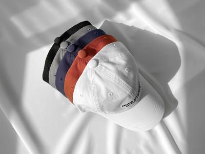 Berretti e cappelli – Berretti e cappelli con visiera
