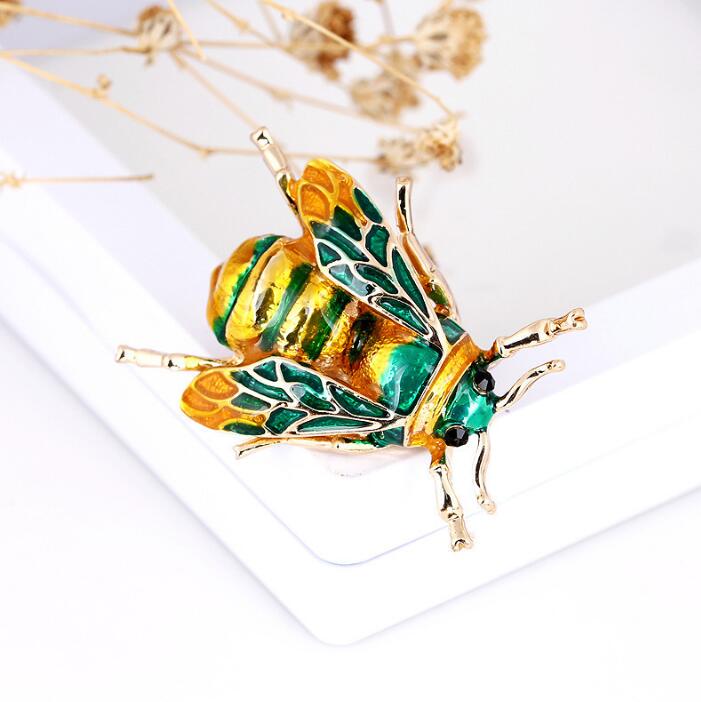 Cute Enamel Bee Brooches For Women Men Gold-Color Fly Insect Brooch Pins Scarf Dress Lapel Pin