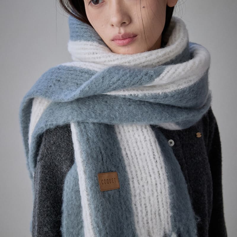 COQUET Teddy Stripe Emblem Muffler Dusty Teal Blue