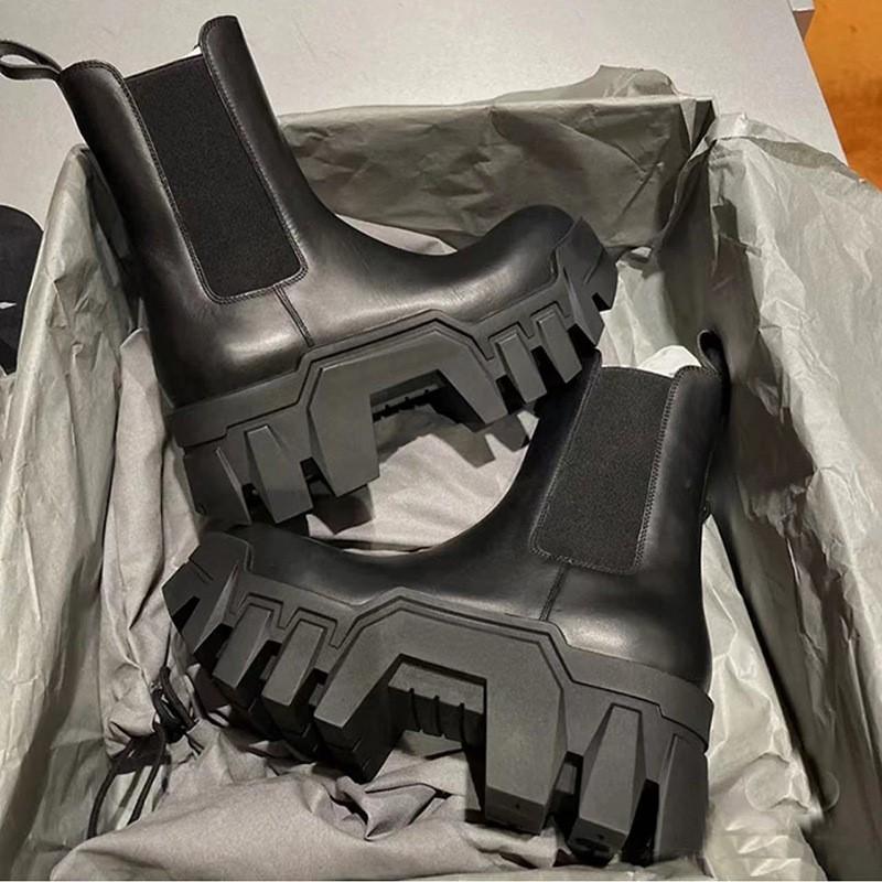 Mode 2025 Ganzjahres-Chelsea-Boots mit Blockabsatz Damen Plateau Panzersohle Gothic Retro Kampfstiefel Trendige Schnür-Motorradstiefel