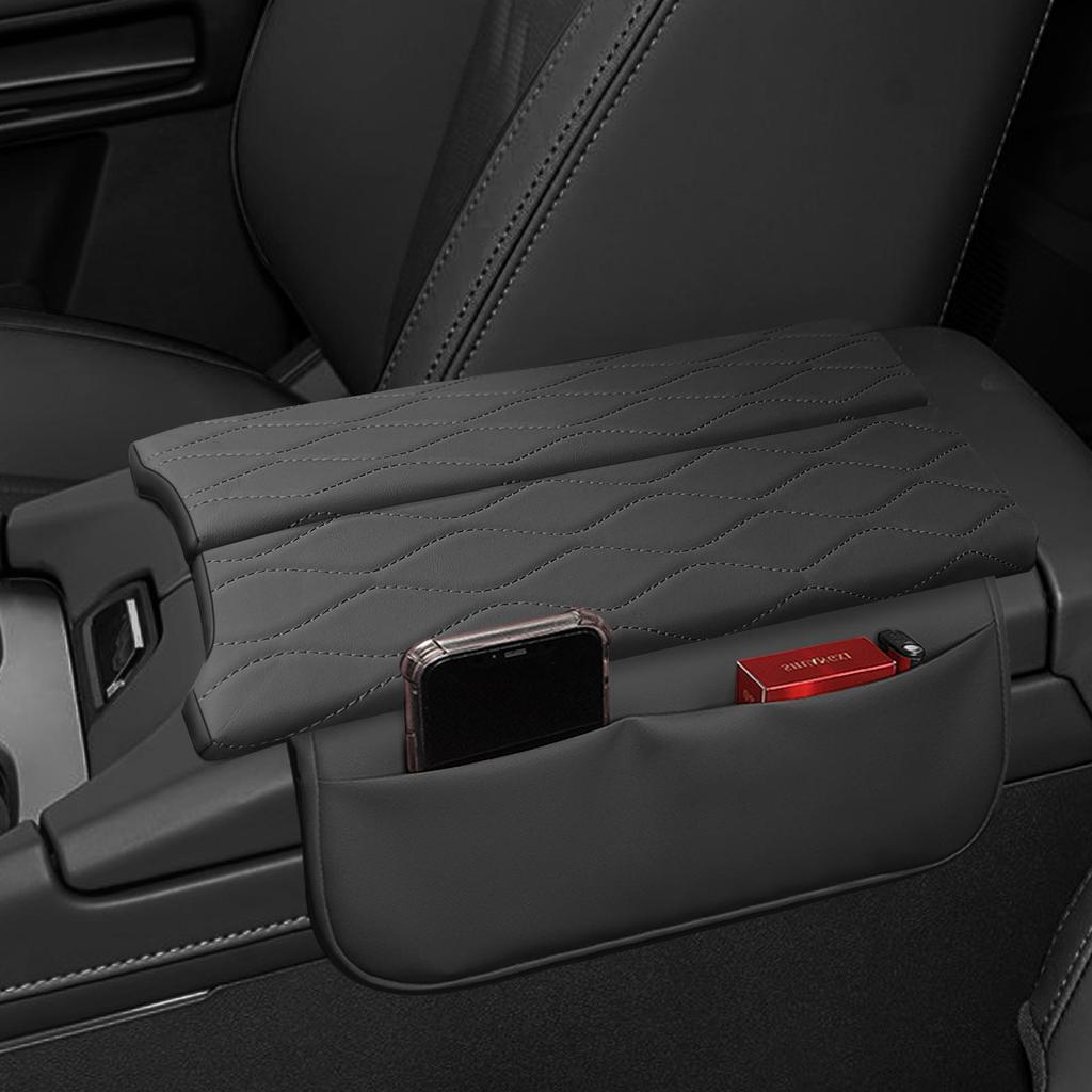Jetour Dasheng Armrest Box Cover: Console Pad with Storage and Protection.
