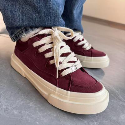 New Men's Casual Board Shoes Daily Anti Slip Lightweight and Thick Soled Comfortable Simple and Versatile for Outdoor Travel