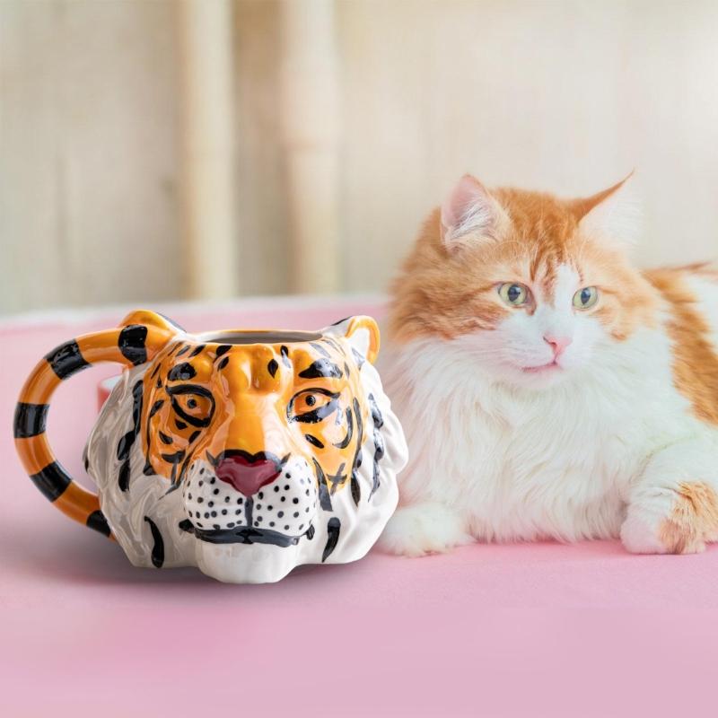 Portable 3D Animal Ceramic Mug with Hand Drawing Detailing Individualized Coffee Cup for Collectors and Everyday Use
