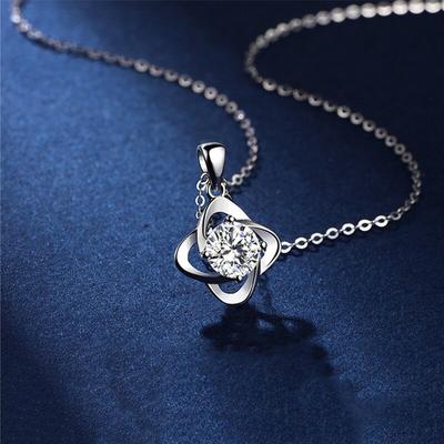 100 %Moissanite Clover Necklace 1 Carat Vvs1 D Color Lab Diamond Flower Pendant Necklace For Women Girls Birthday Wedding Gift