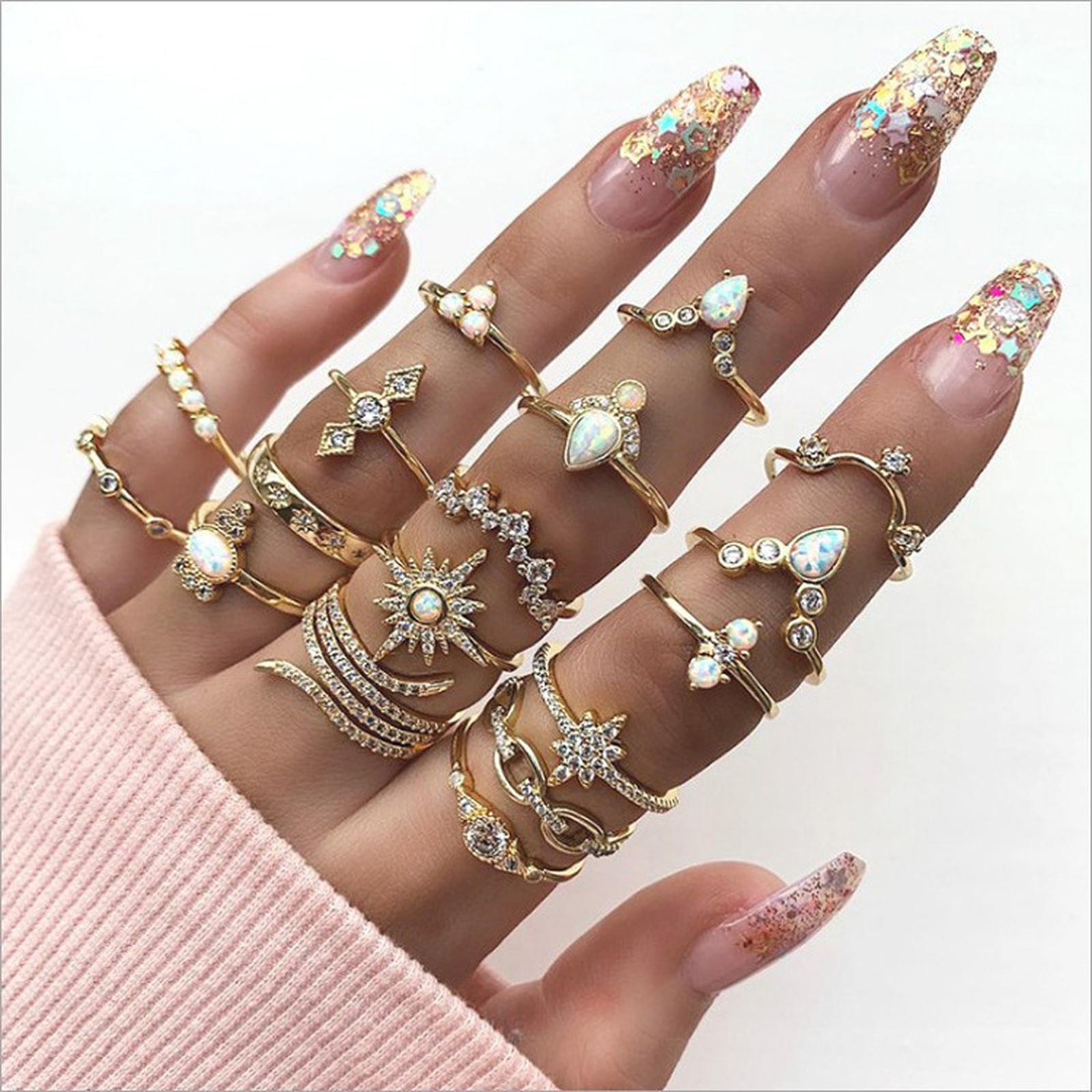 

Fashionable Women s Bohemian Ring Set of 17 One Size серебряный