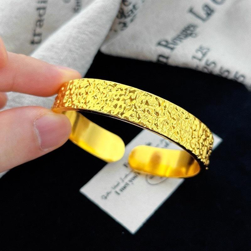 Exquisite Women’s Adjustable Gilt Brass Hammered Ice Crackle Wide Bangle
