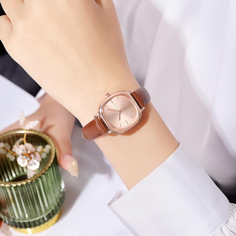 New Square Small Dial Women Watches Elegant Literary Simple Leather Strap Wristwatch for Women Girls Clock Gift