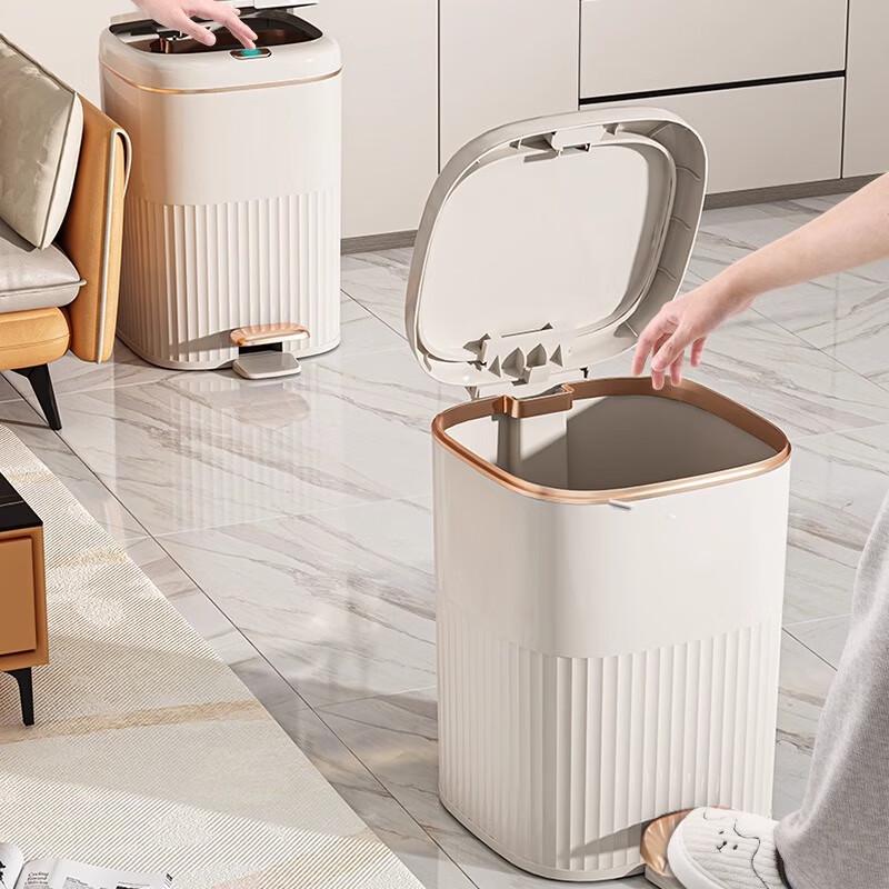 Light Luxury Lidded Trash Can for Home