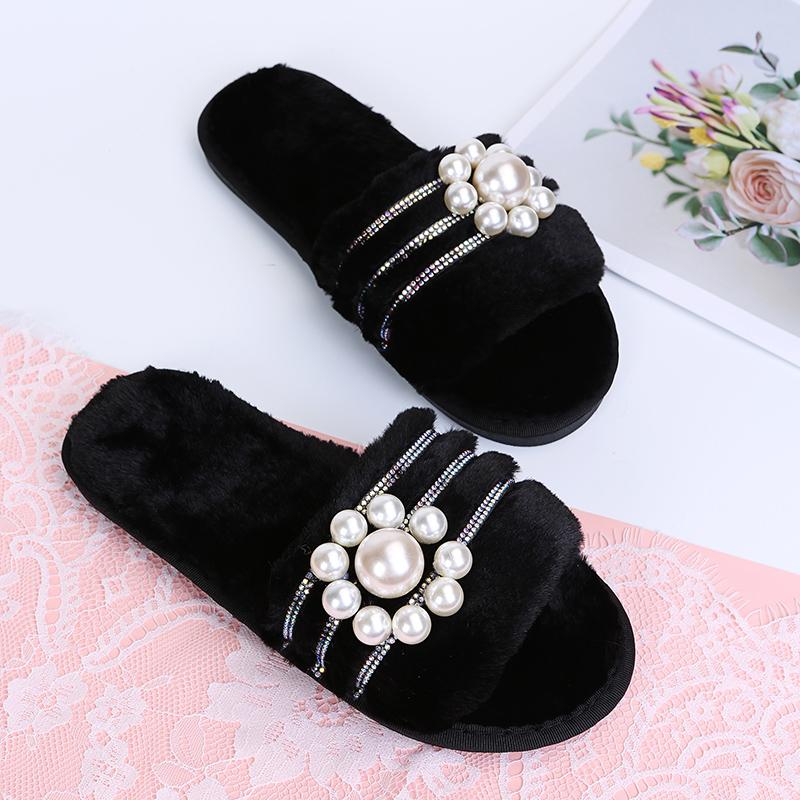 Fashion Fashion Pearl Decor Fur Slippers for Women Winter Warm Flat Indoor Home Slippers Woman Rhinestones Open Toe Plush Slides Sandals
