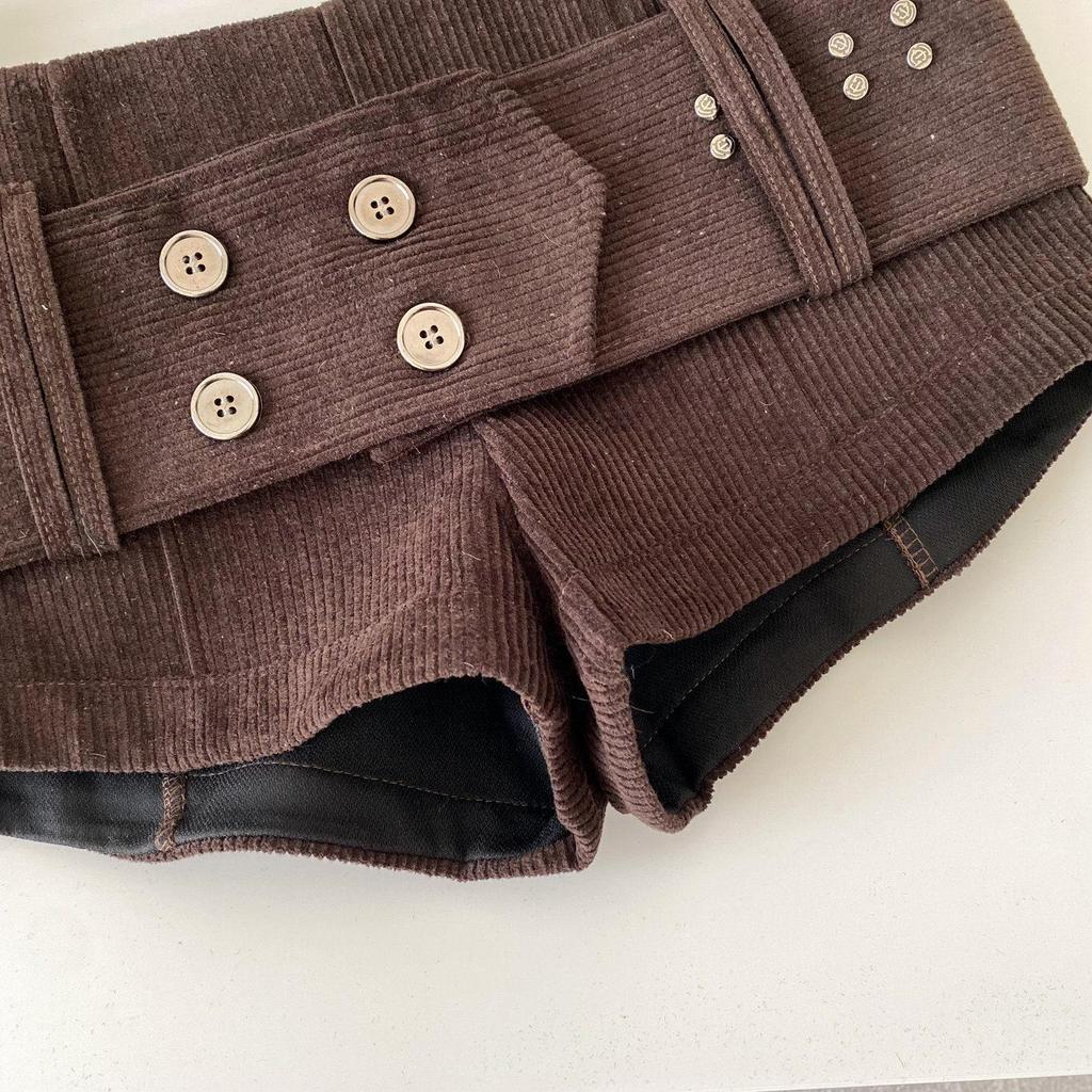 American Retro Low-Waist Corduroy Belted Shorts for Women - Autumn/Winter Fashion