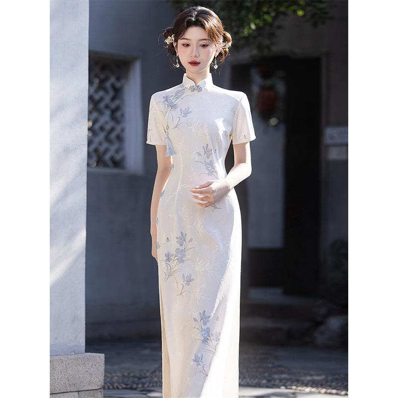 Beautiful cheongsam new Chinese engagement daily can wear 1011 new high-end temperament printing improved young girl