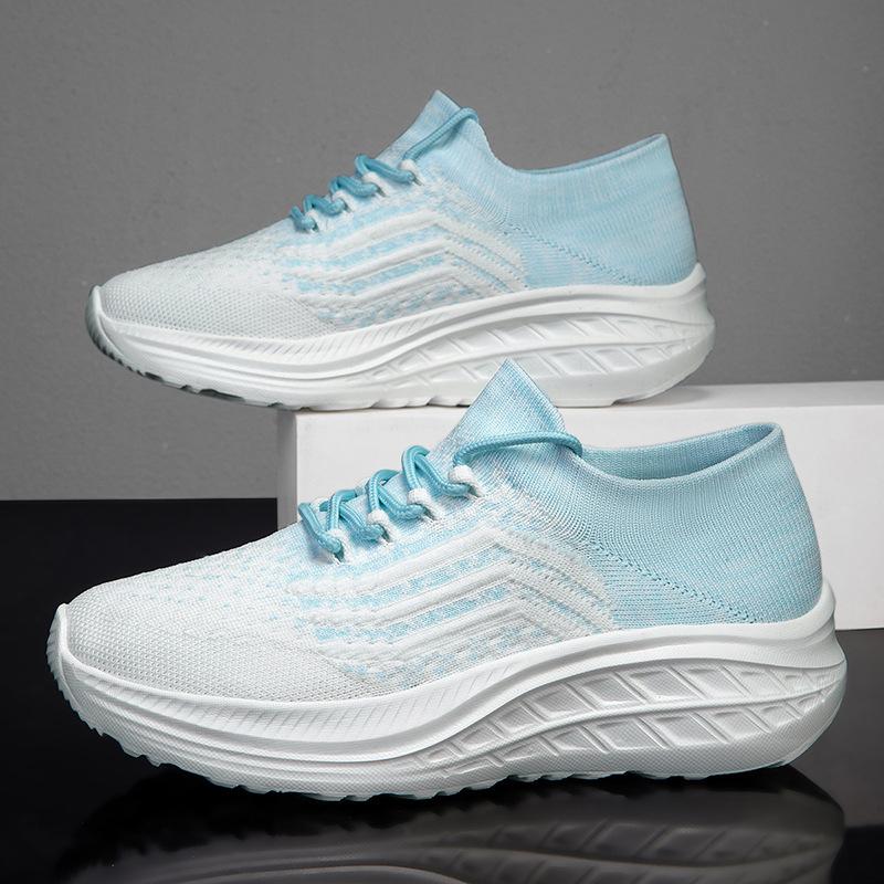 

New large size fly-woven mesh shoes breathable men s shoes soft sole light couple shoes casual shoes women s shoes sports shoes 36