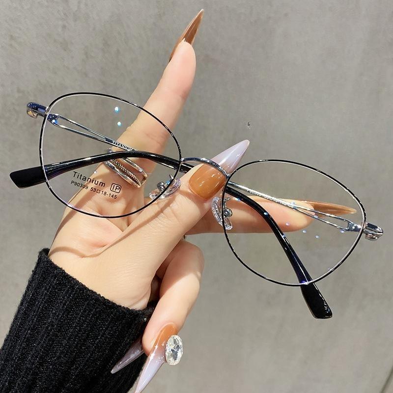 No Makeup Myopia Glasses for Women, Ultra-light Solid Color Titanium Frame Flat Glasses for Women, Can Be Equipped with High-degree Anti-blue Myopia