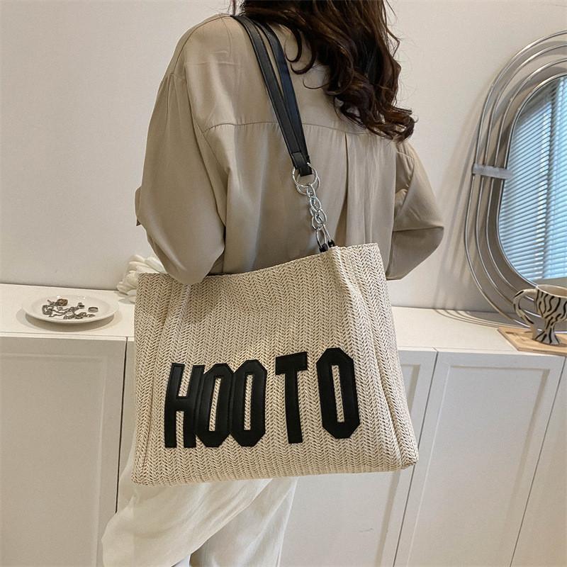 Fashionable Woven Tote Bag For Women Medium-sized Trendy Handbag In Black
