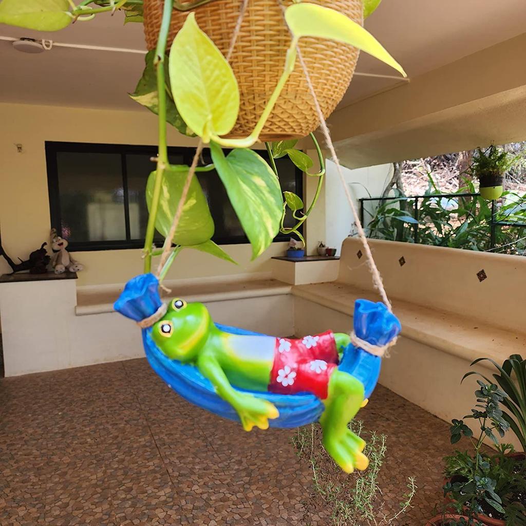 Resina pendurada sapo na rede itens de decoração de jardim para varanda ao ar livre escritório em casa hotel lounge (21 x 9,5 cm, LXA), Multicor