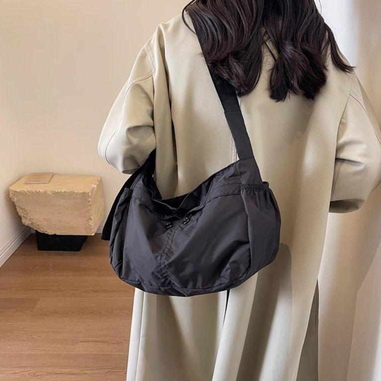 Nylon Shoulder Bag Women Casual Crossbody Bag Lightweight Waterproof Hobo Bag Large Capacity Half Moon Handbag